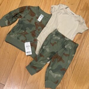 NWT Carter’s 6m camo outfit and onesie